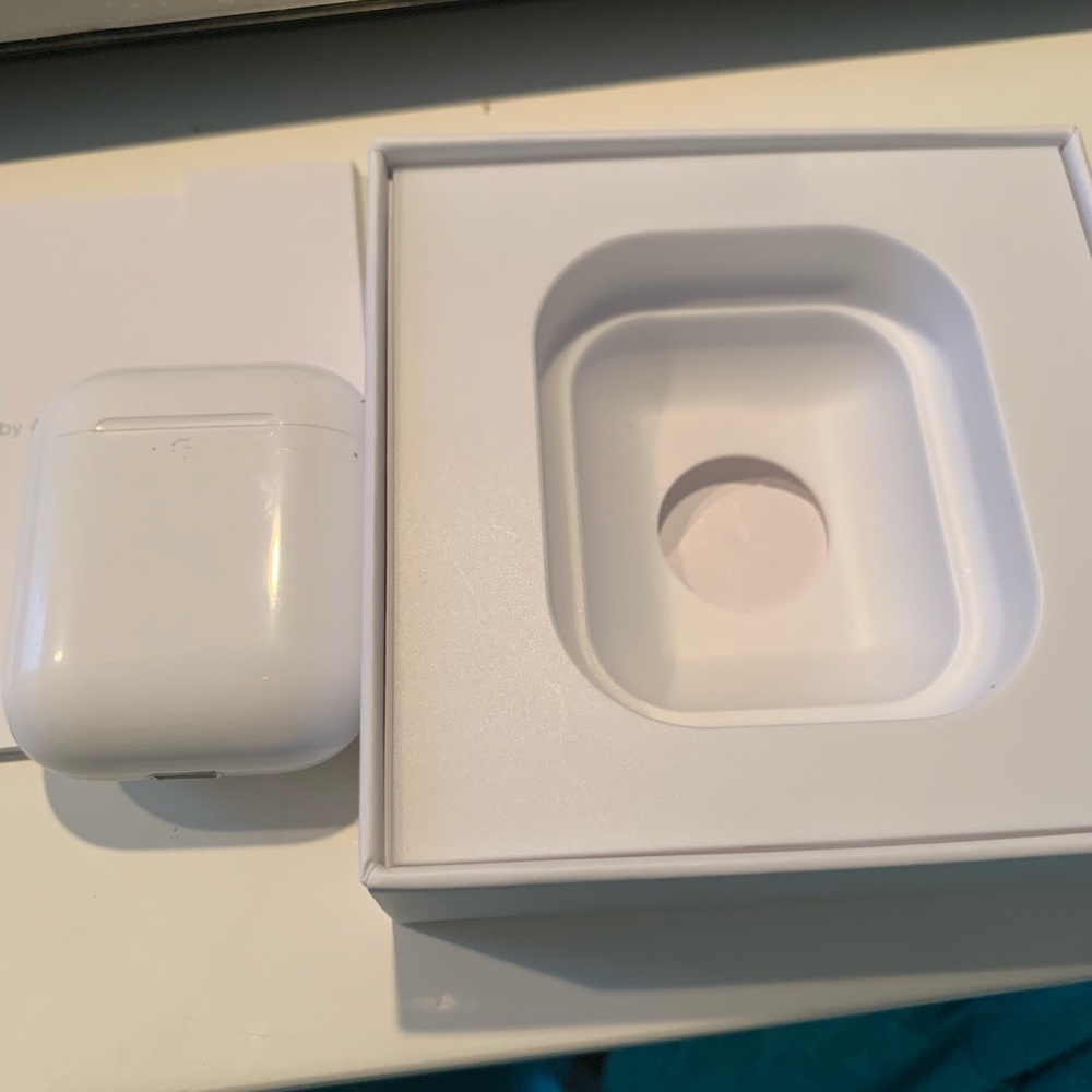 Airpods New condition